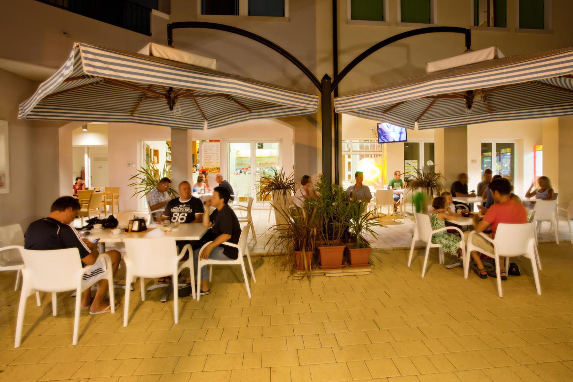 Villaggio A Mare Caorle Esterno foto